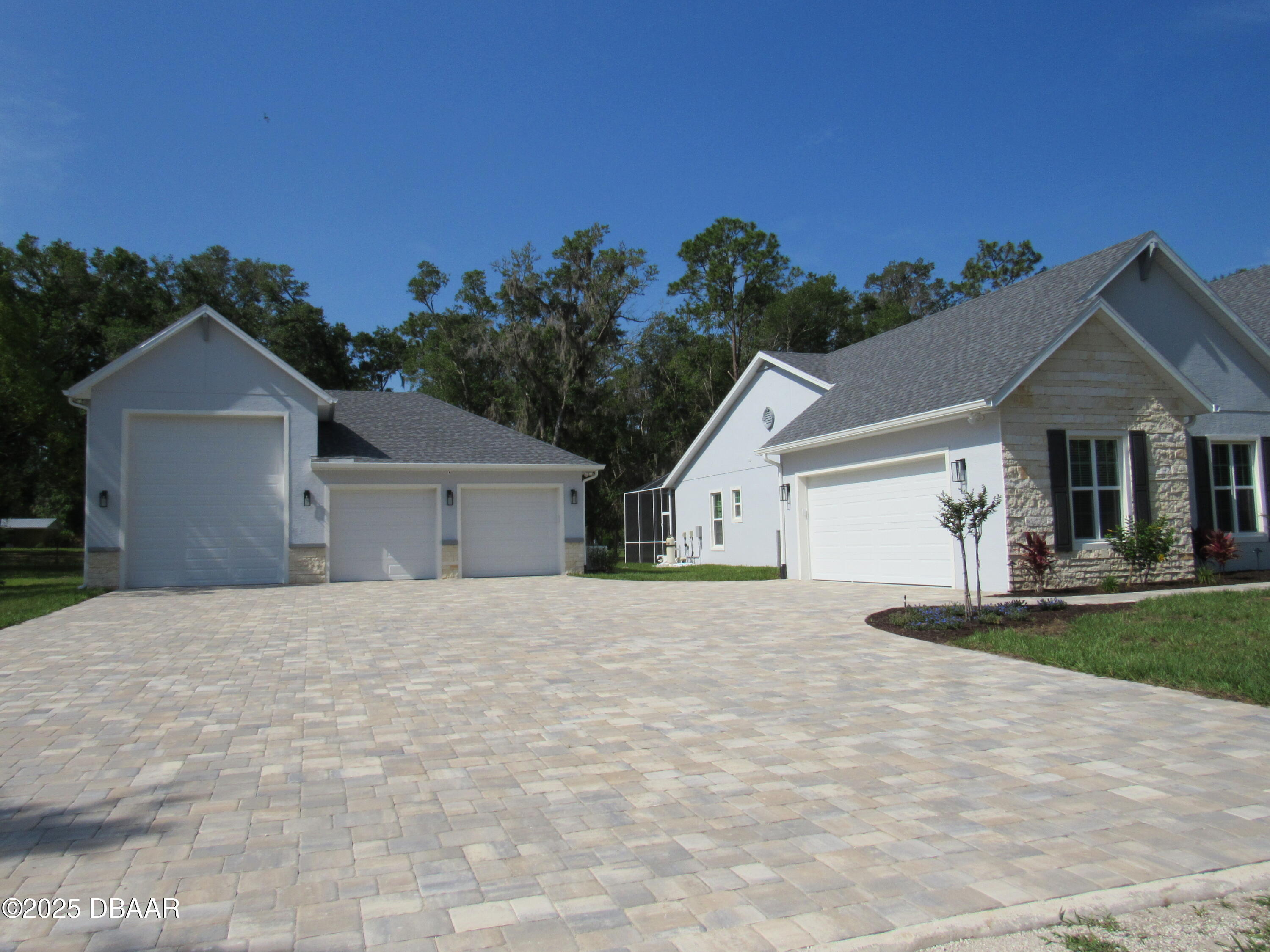 1870 Pepper Tree Lane