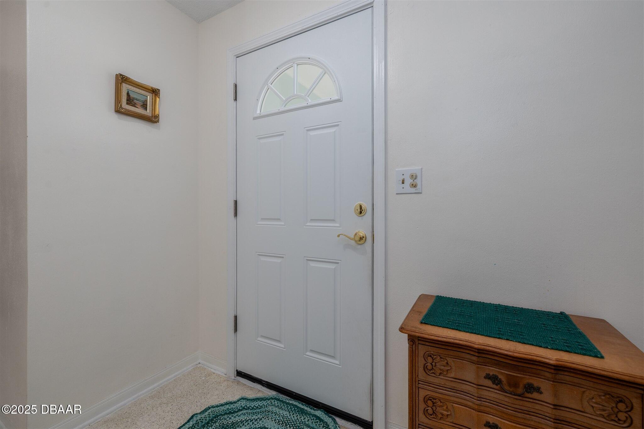 2329 Oriole Lane