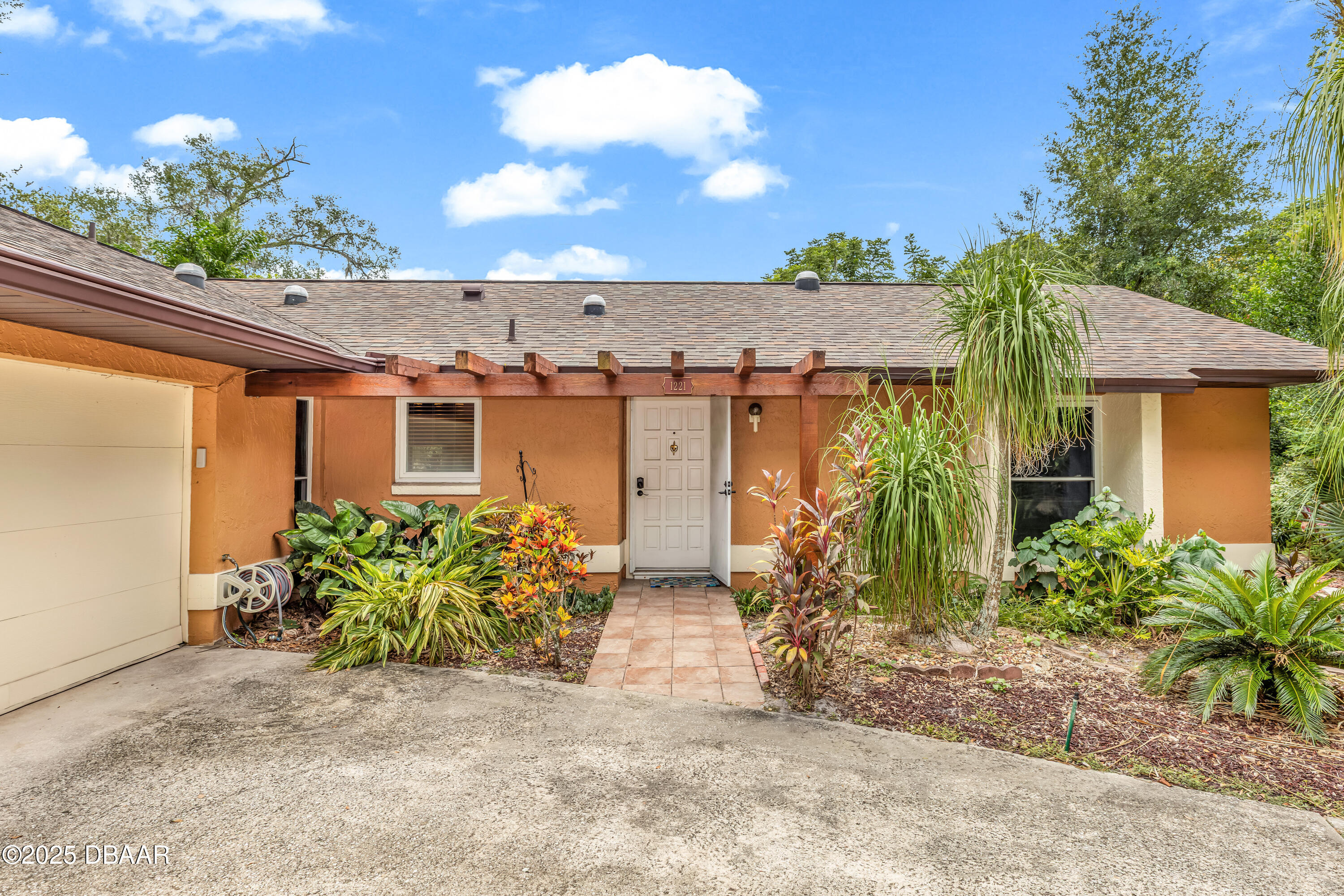1221 Arden Street
