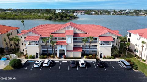 A home in New Smyrna Beach