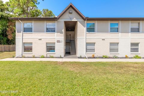 A home in South Daytona