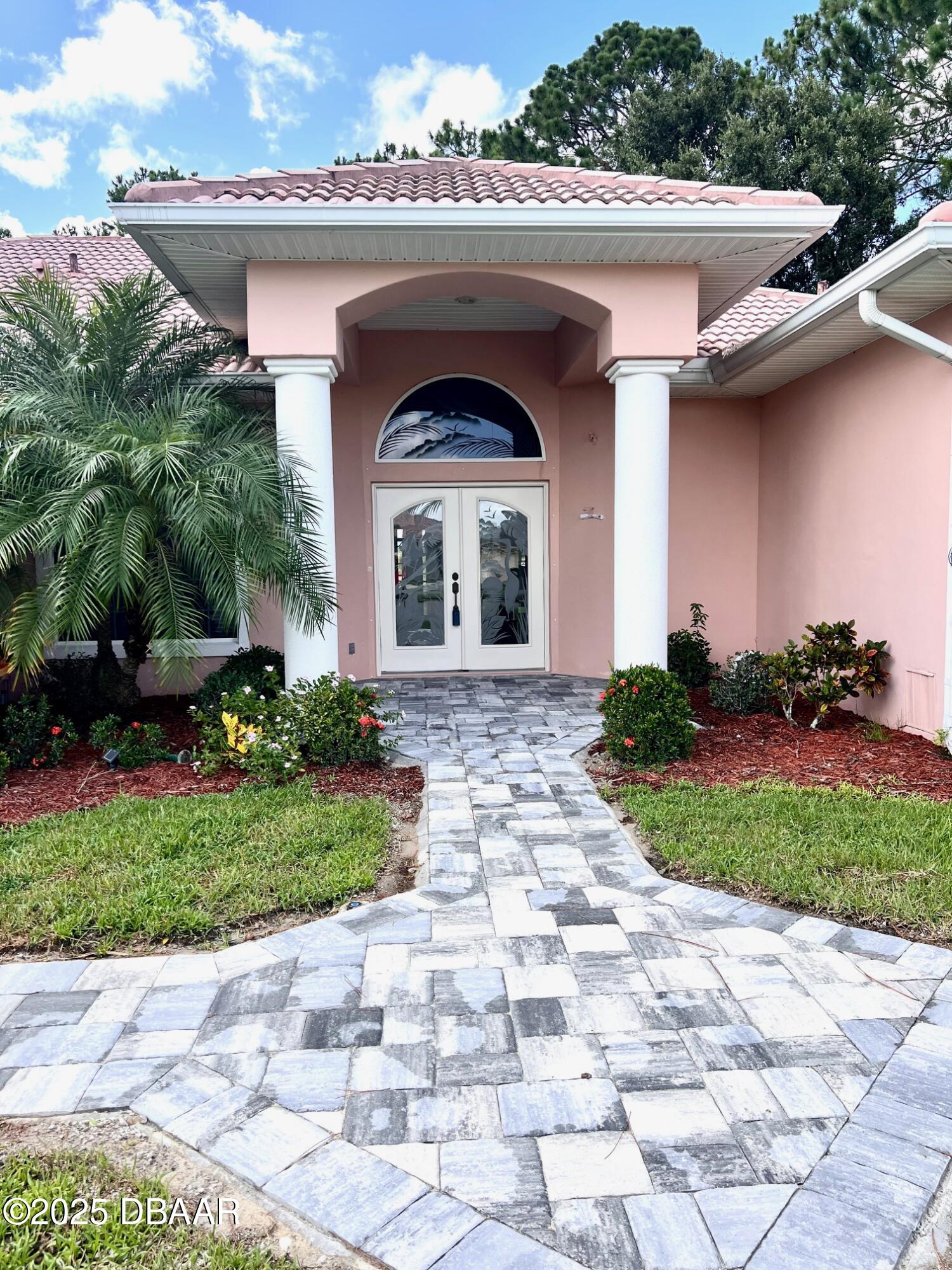 6382 Longlake Dr Drive