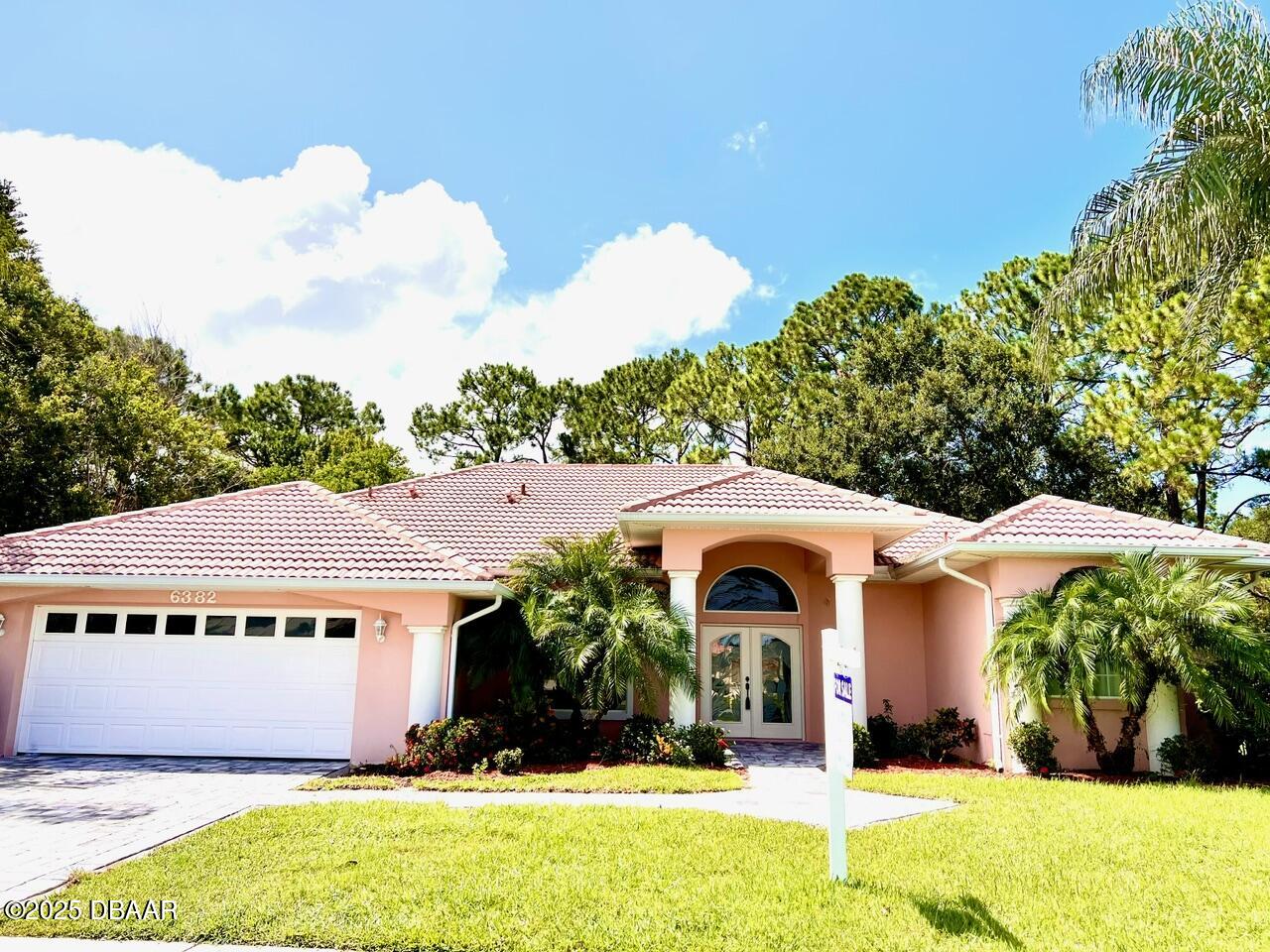 6382 Longlake Dr Drive