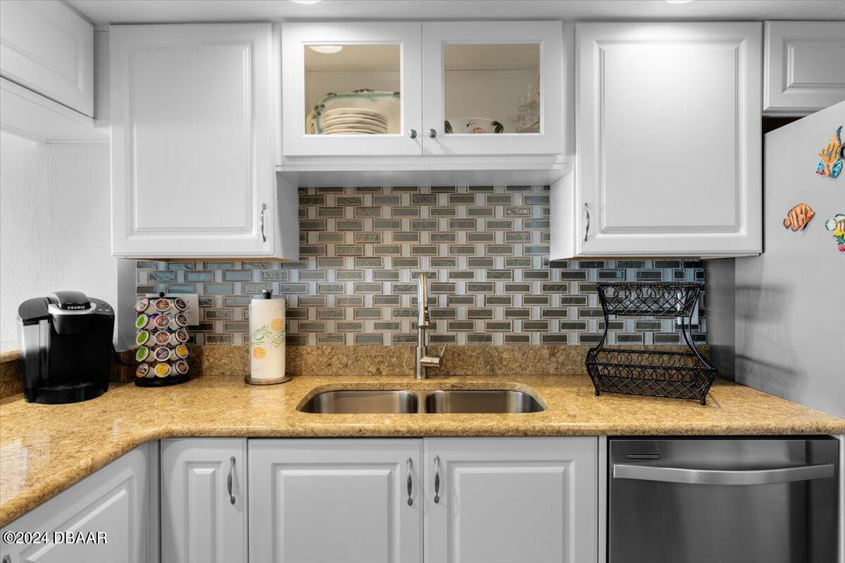 3855 S Atlantic Avenue PH5