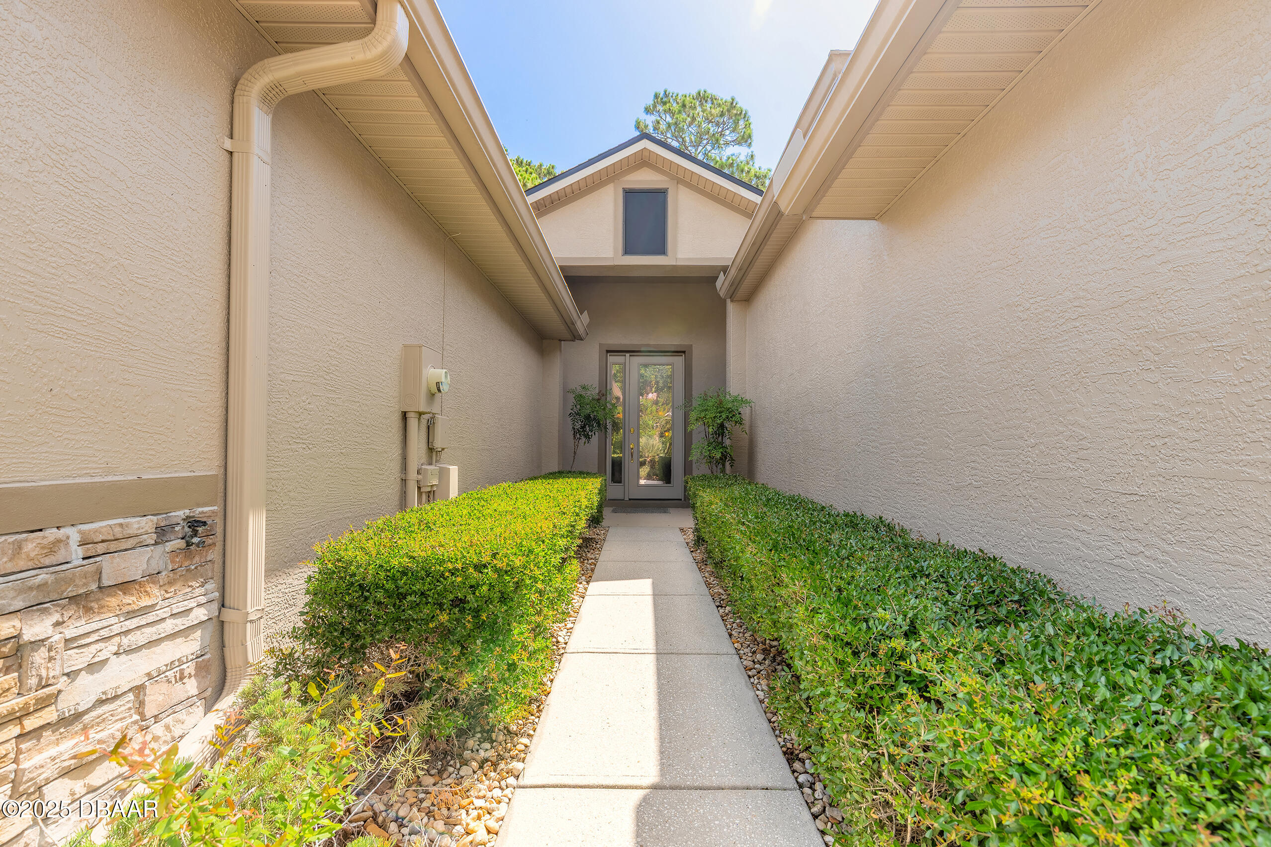 1135 Hansberry Court