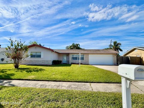 A home in South Daytona