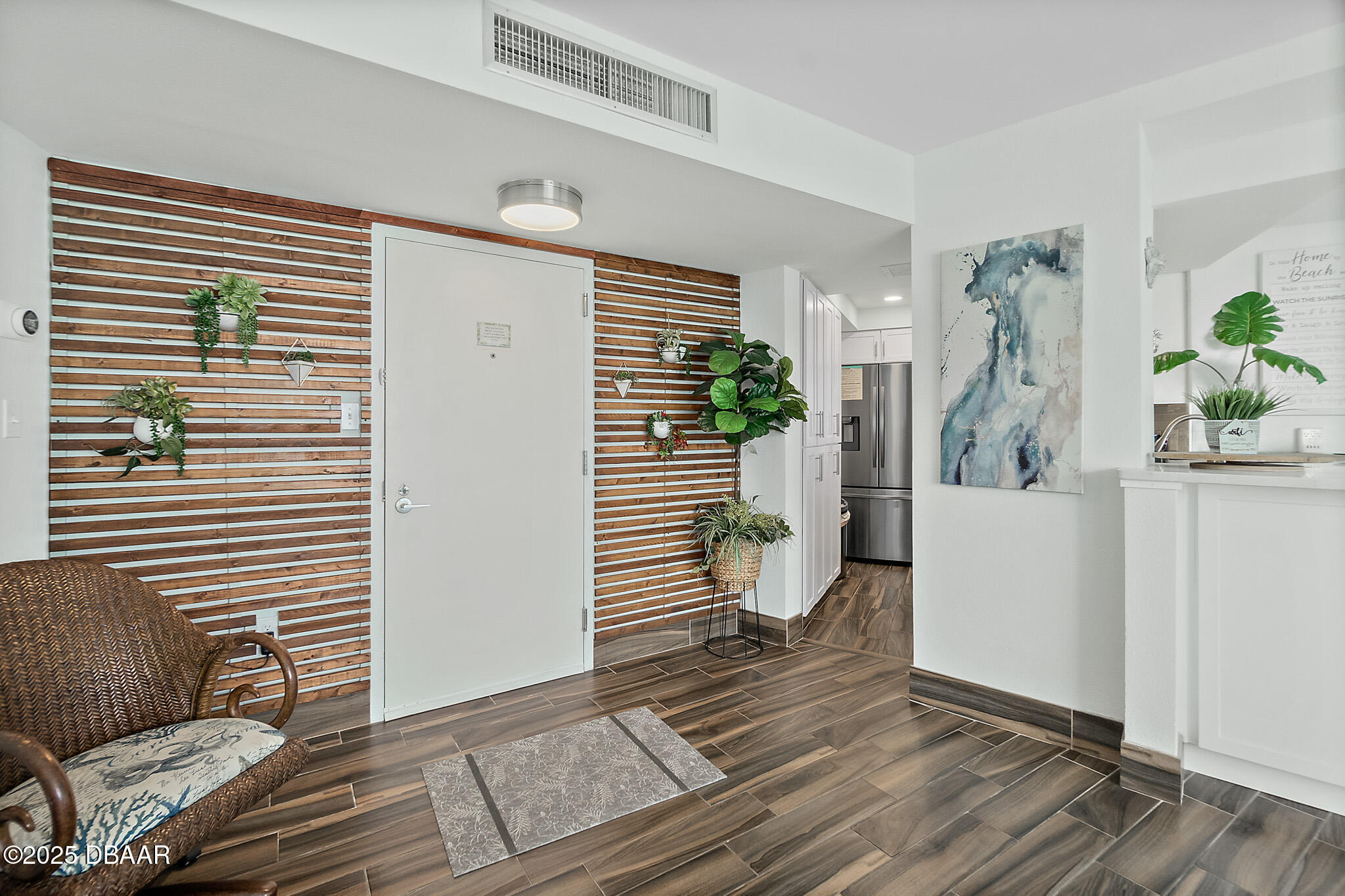 2625 S Atlantic Avenue