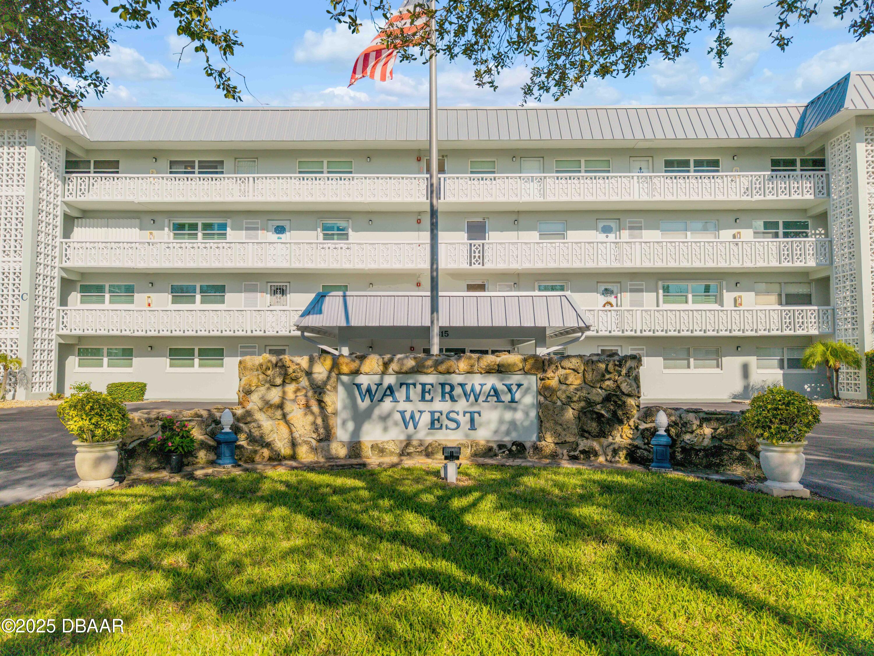 315 N Causeway C401