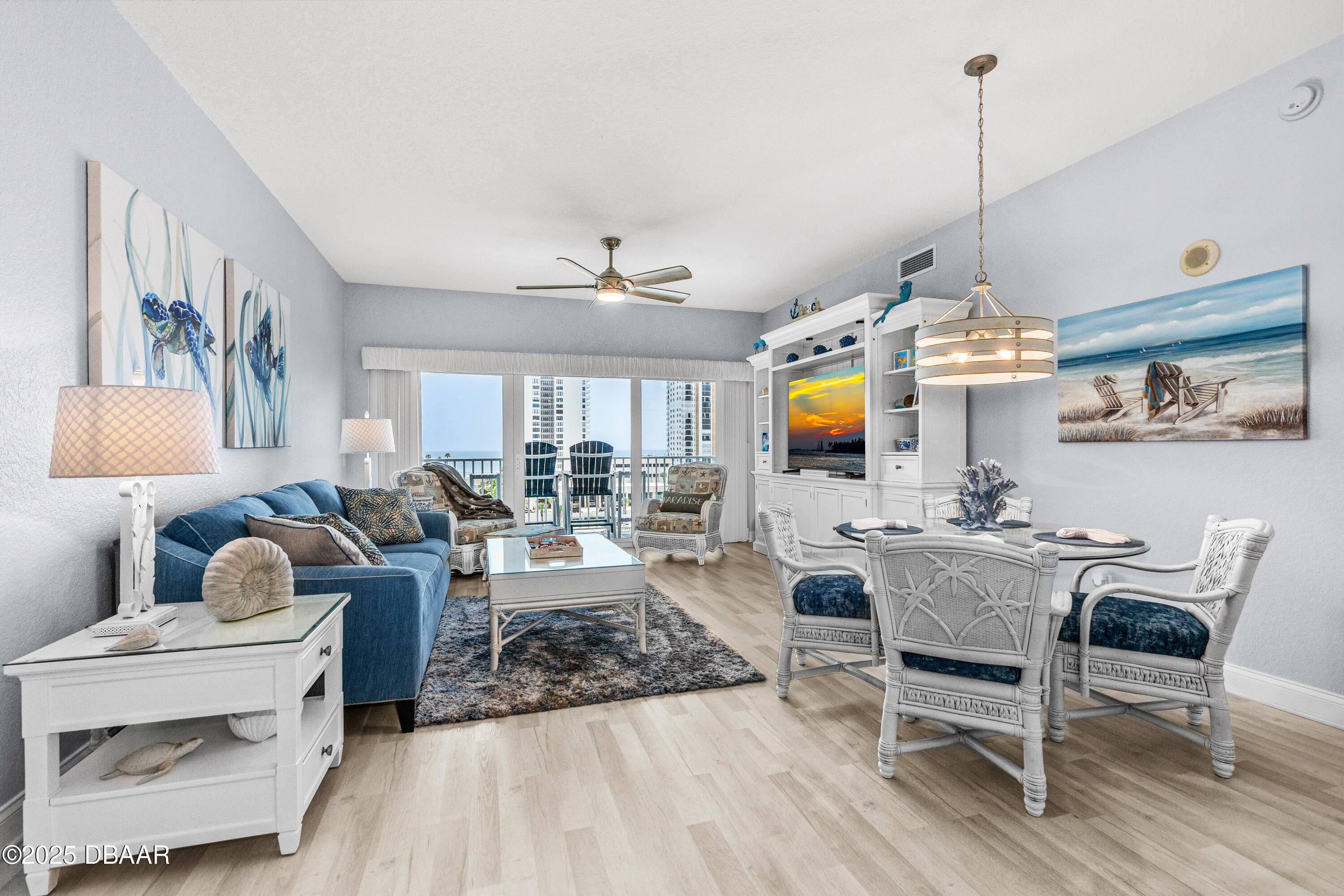 2 Oceans West Boulevard 608