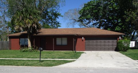 A home in South Daytona