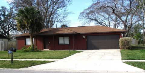 A home in South Daytona