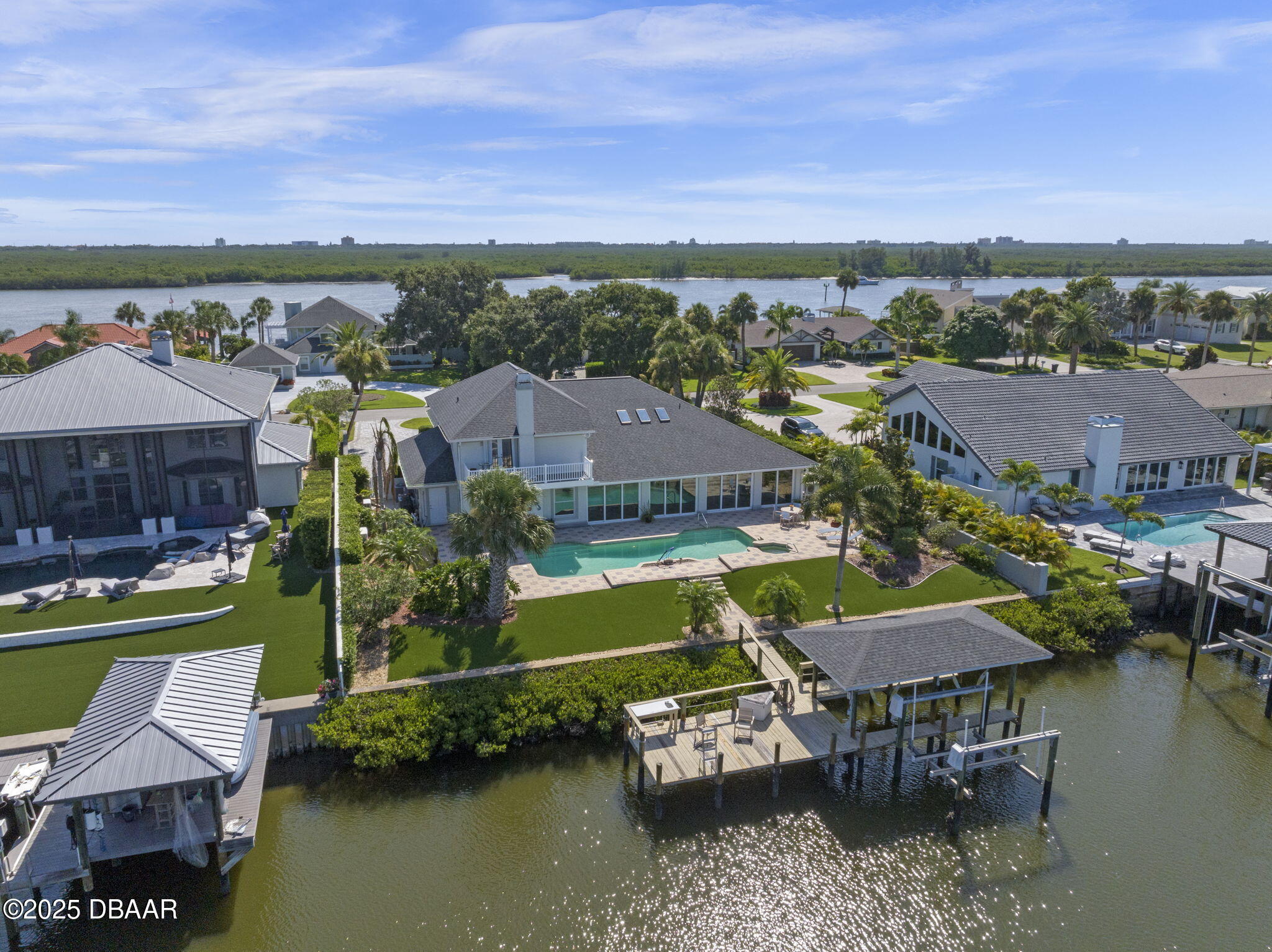 1216 Commodore Drive