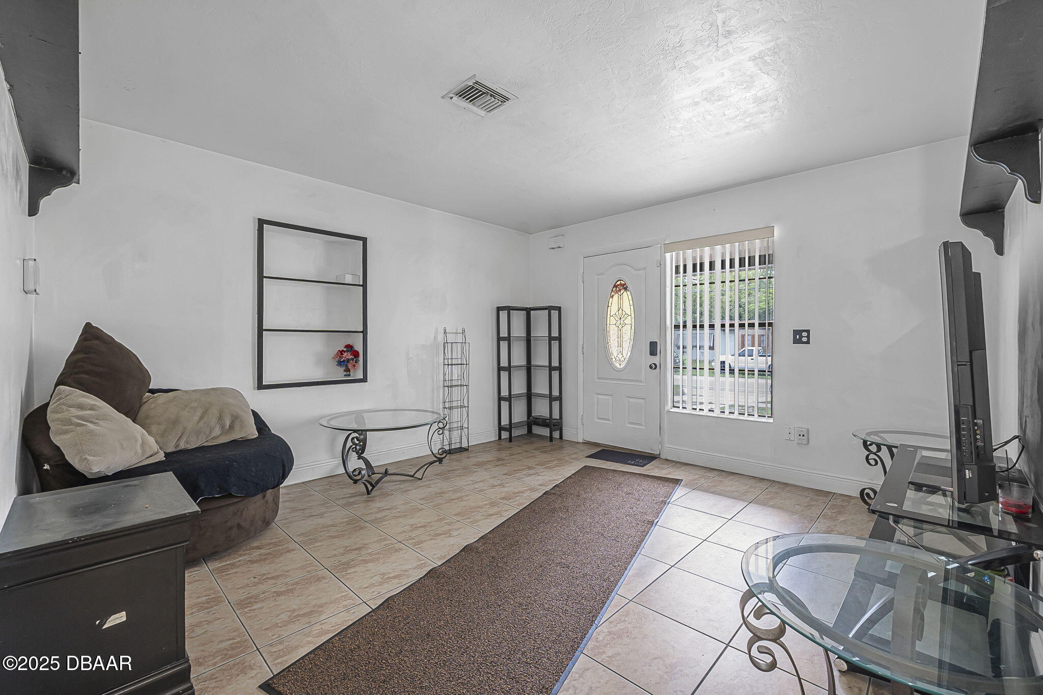 1333 E Lombardy Drive
