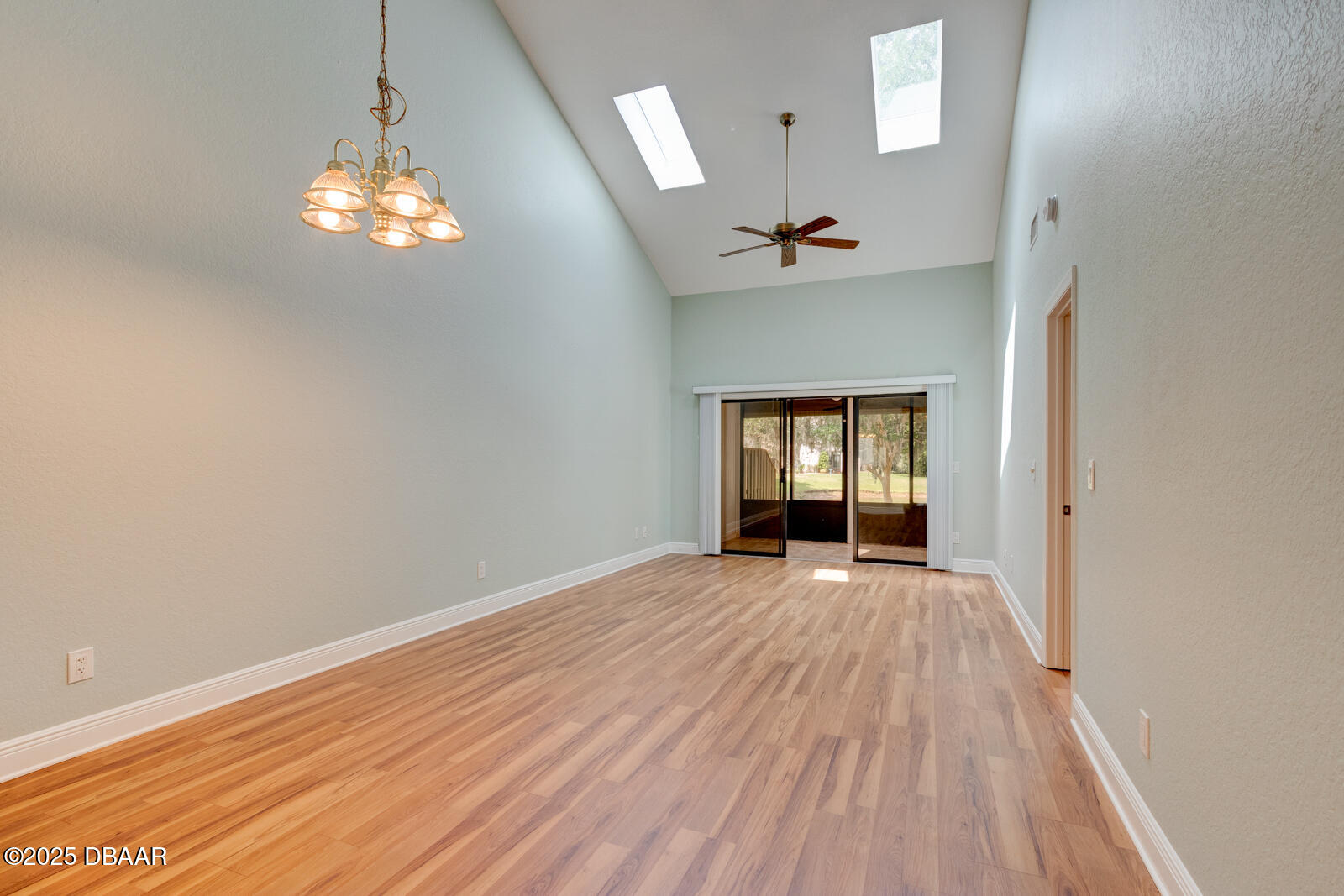 488 Shorewood Lane