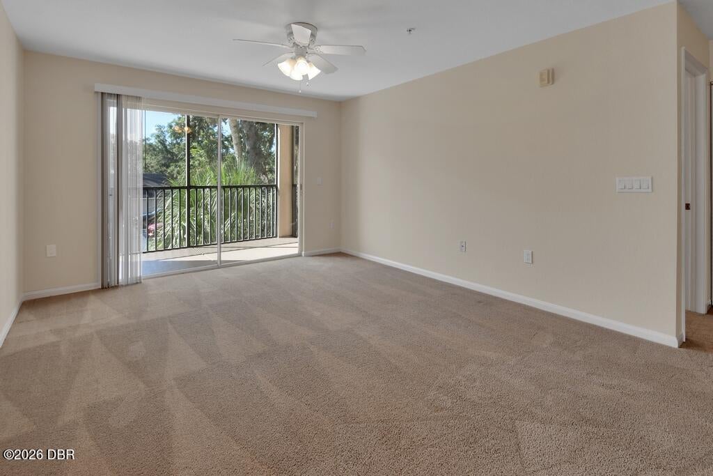 940 Village Trail