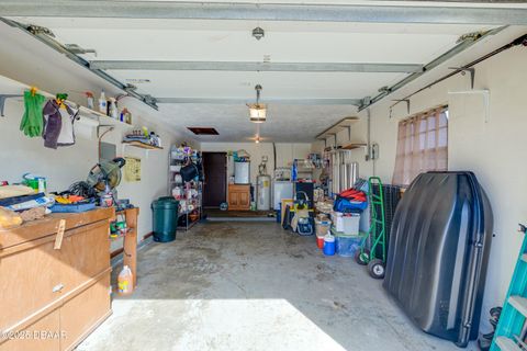 A home in South Daytona