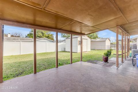 A home in South Daytona