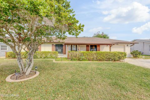 A home in South Daytona