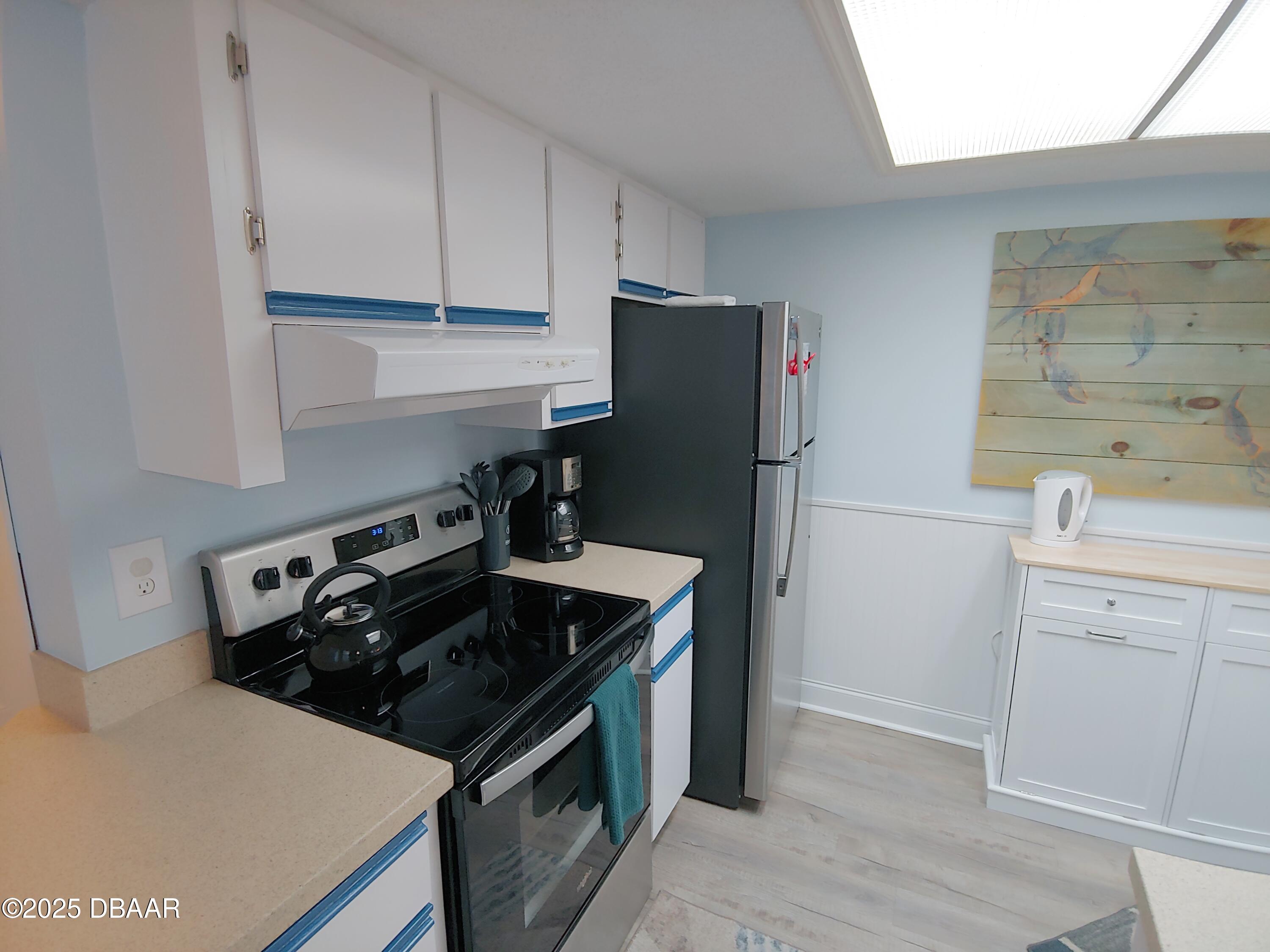 4453 S Atlantic Avenue 402
