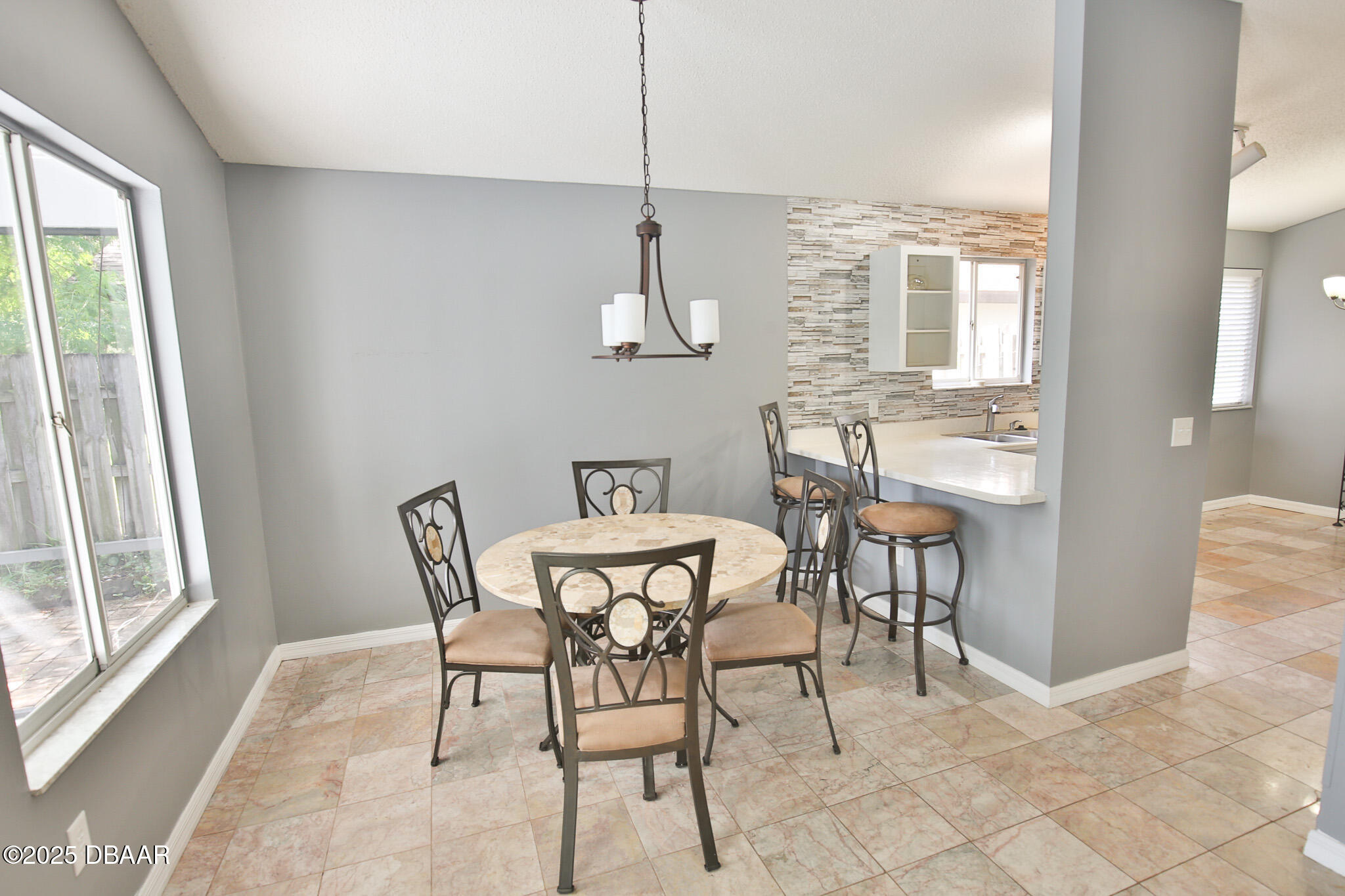 3455 Saddleback Court