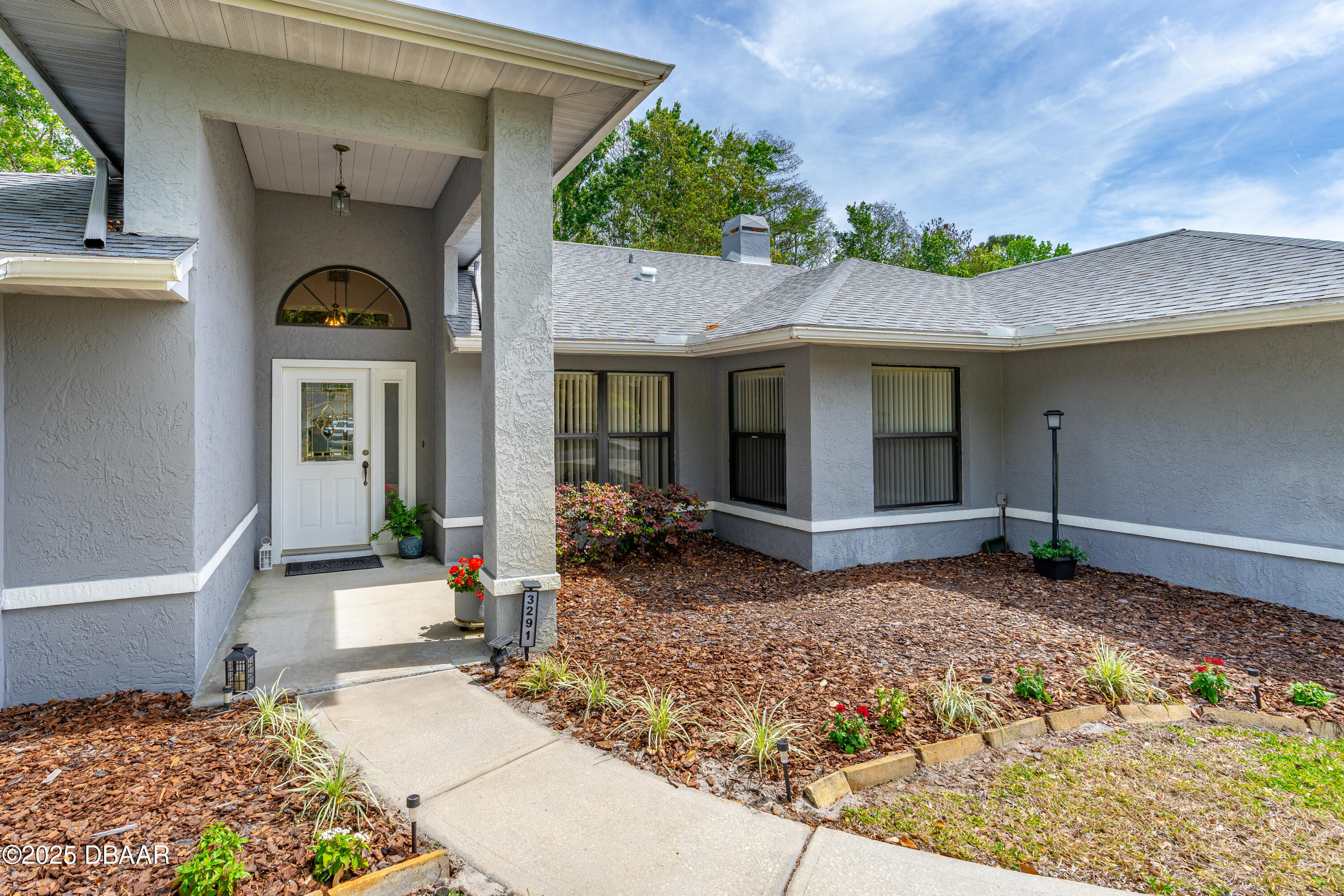 3291 Spruce Creek Glen