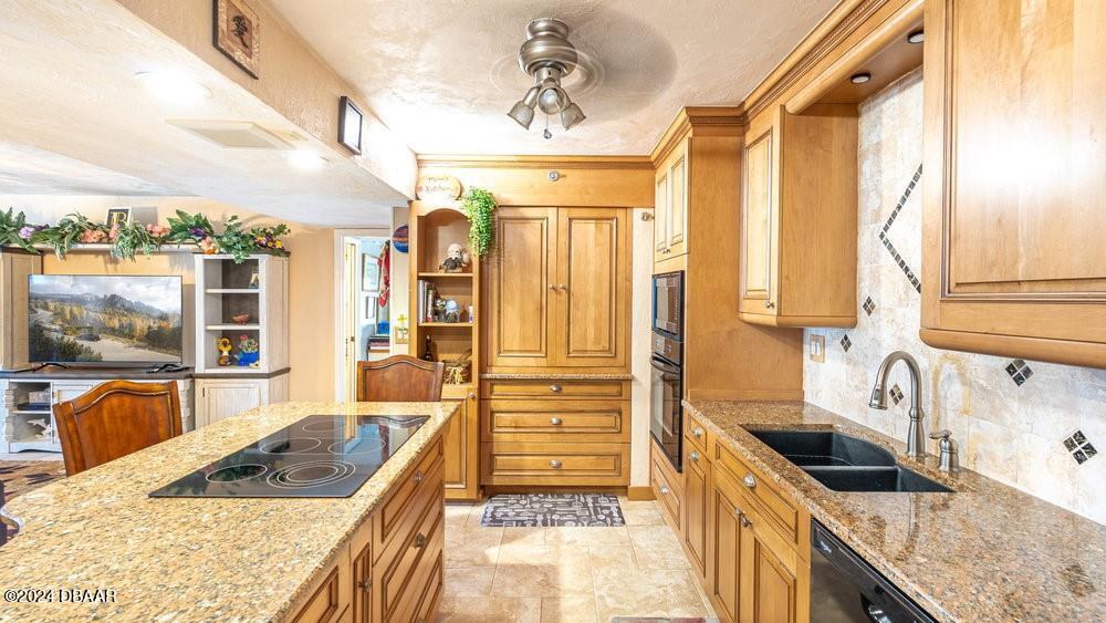 1513 Ocean Shore Boulevard F8