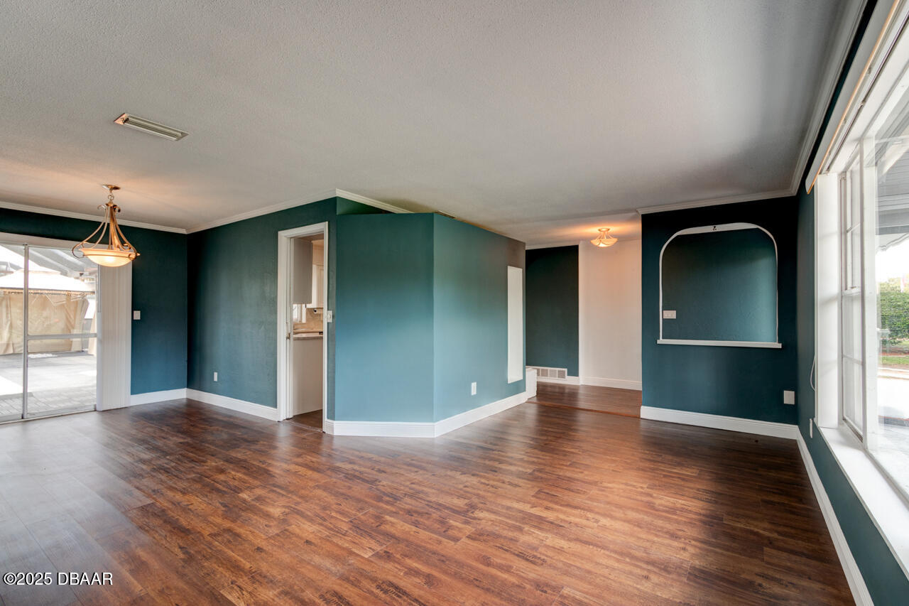 1208 Golfview Drive
