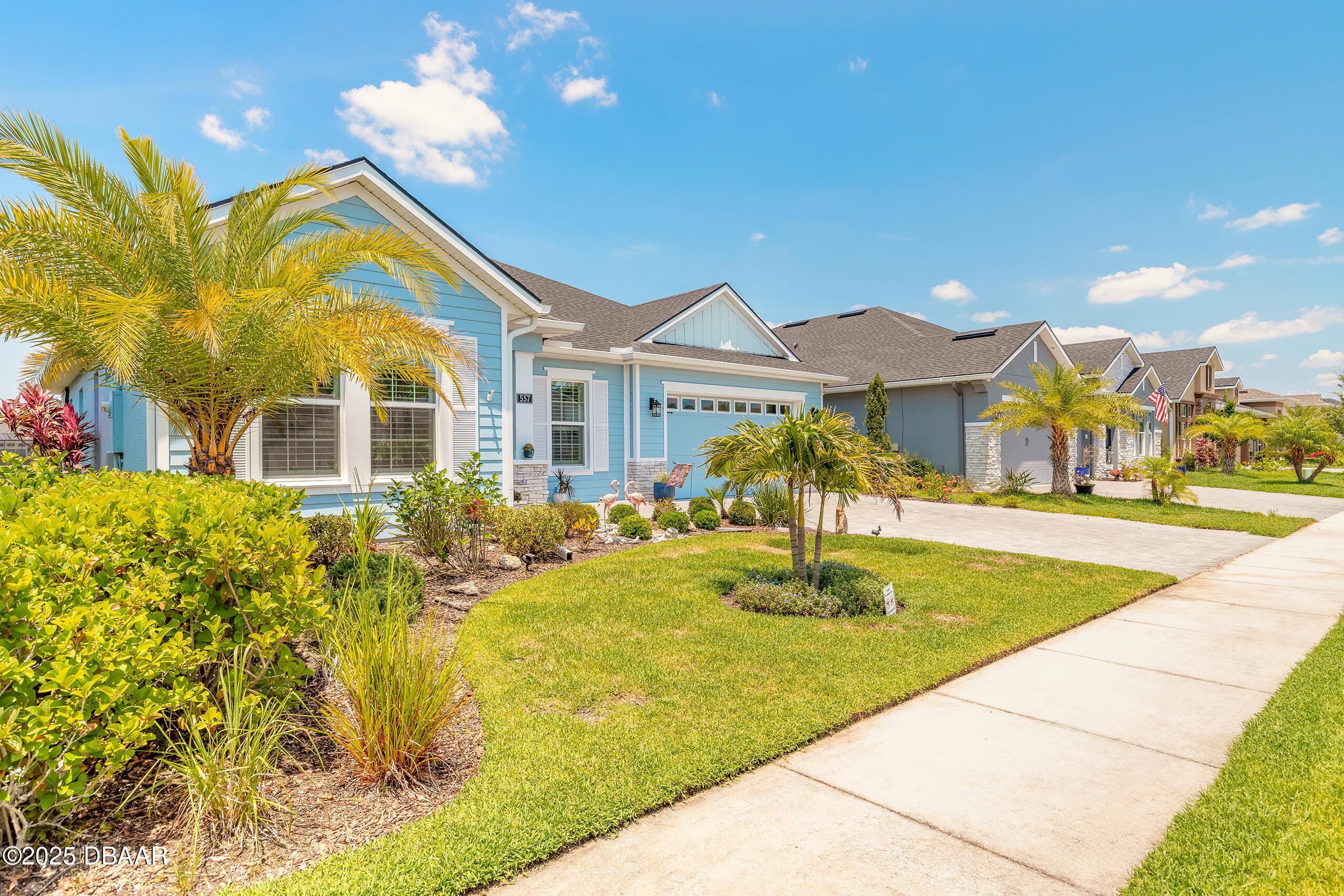 557 Mosaic Boulevard