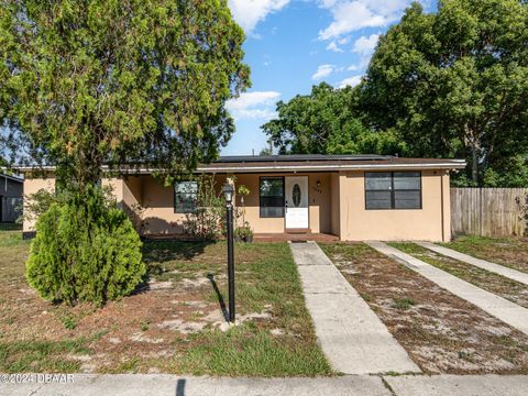 A home in Deltona