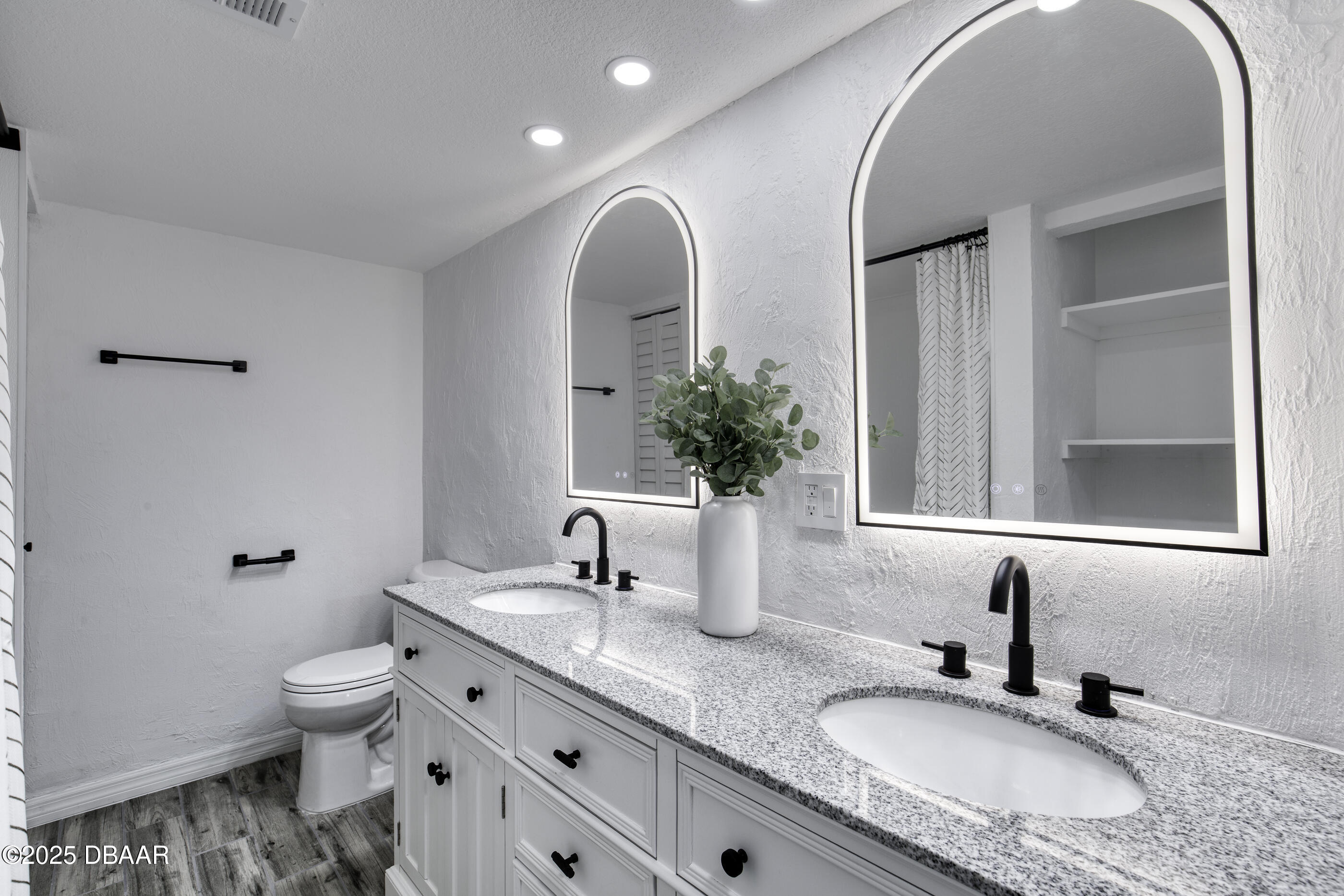 1415 Ocean Shore Boulevard 807