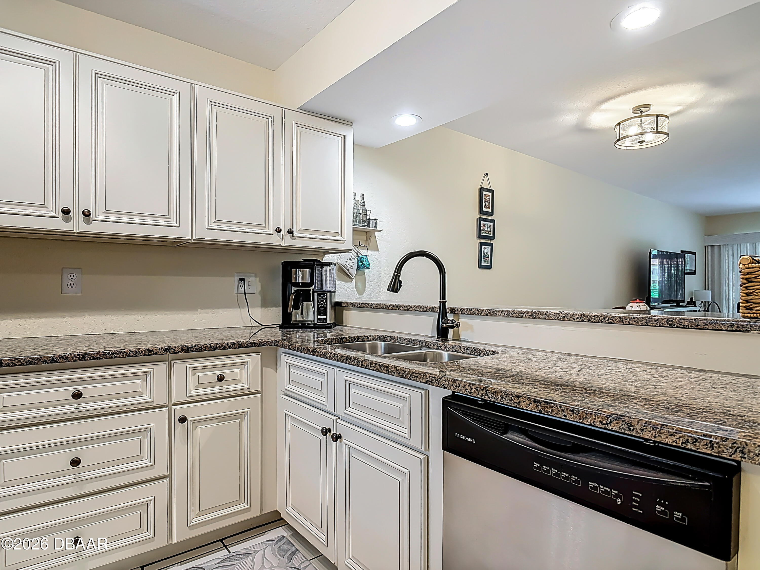 445 Bouchelle Drive