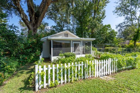 A home in Holly Hill