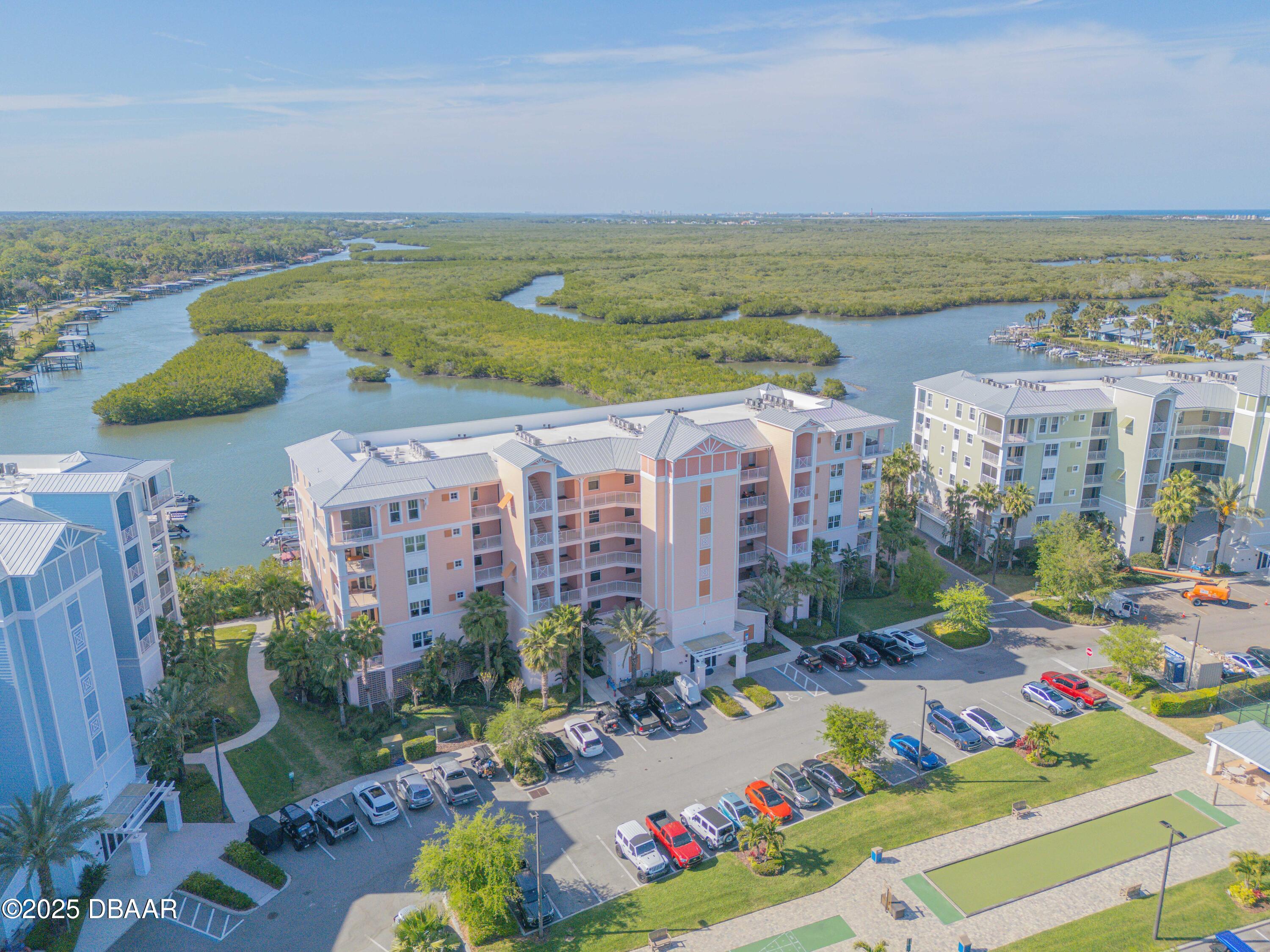 4 Riverwalk Drive 402