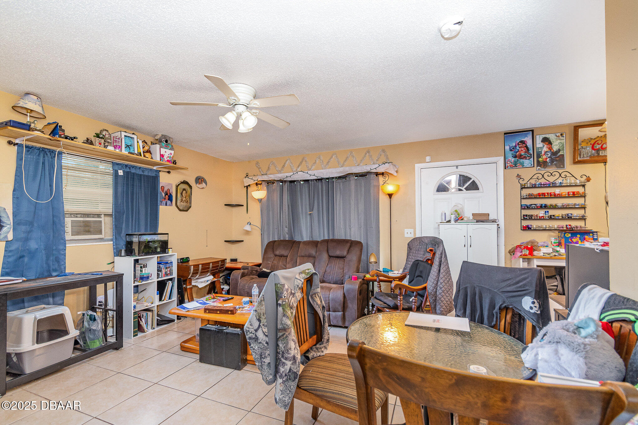 205 W Division Street