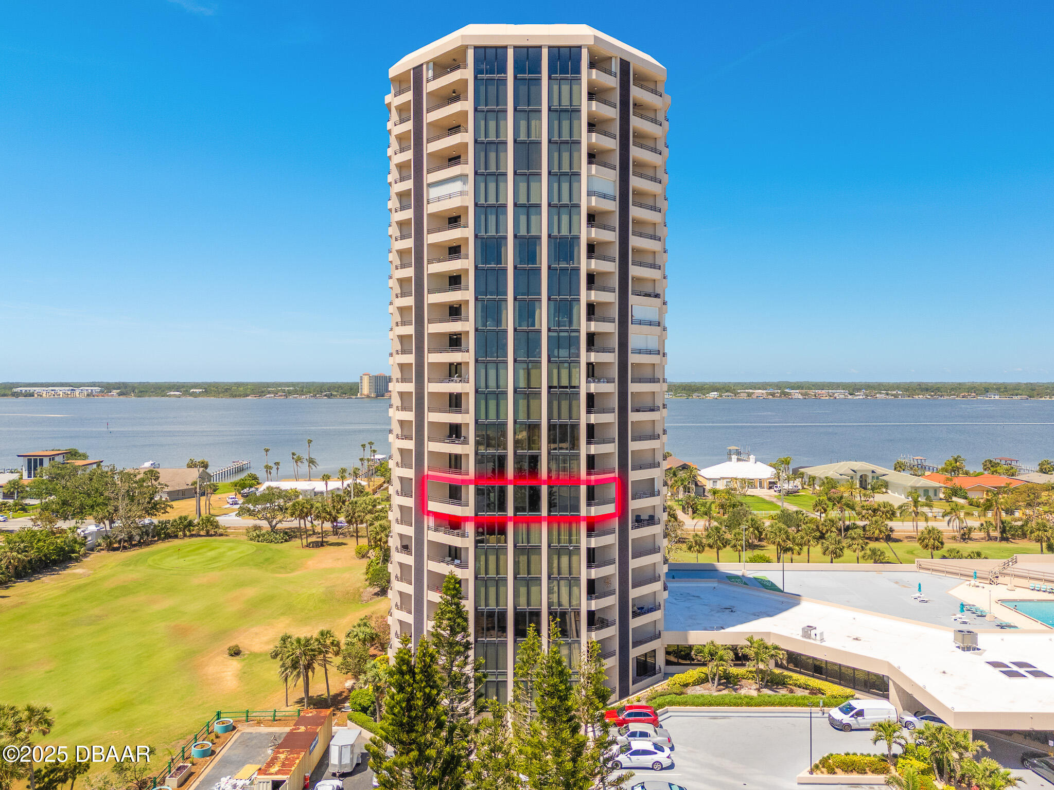 1 Oceans West Boulevard 7B5