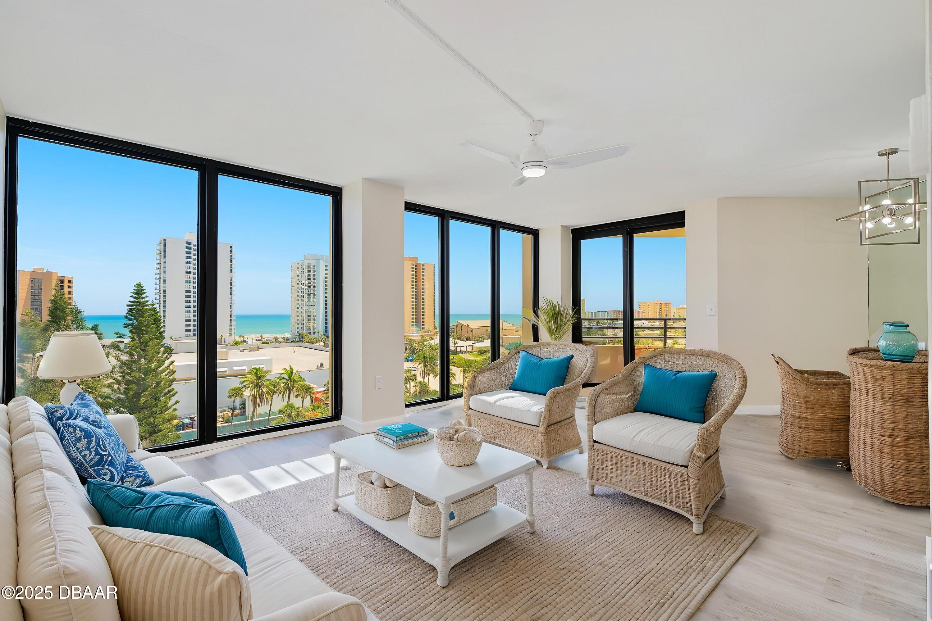 1 Oceans West Boulevard 7B5