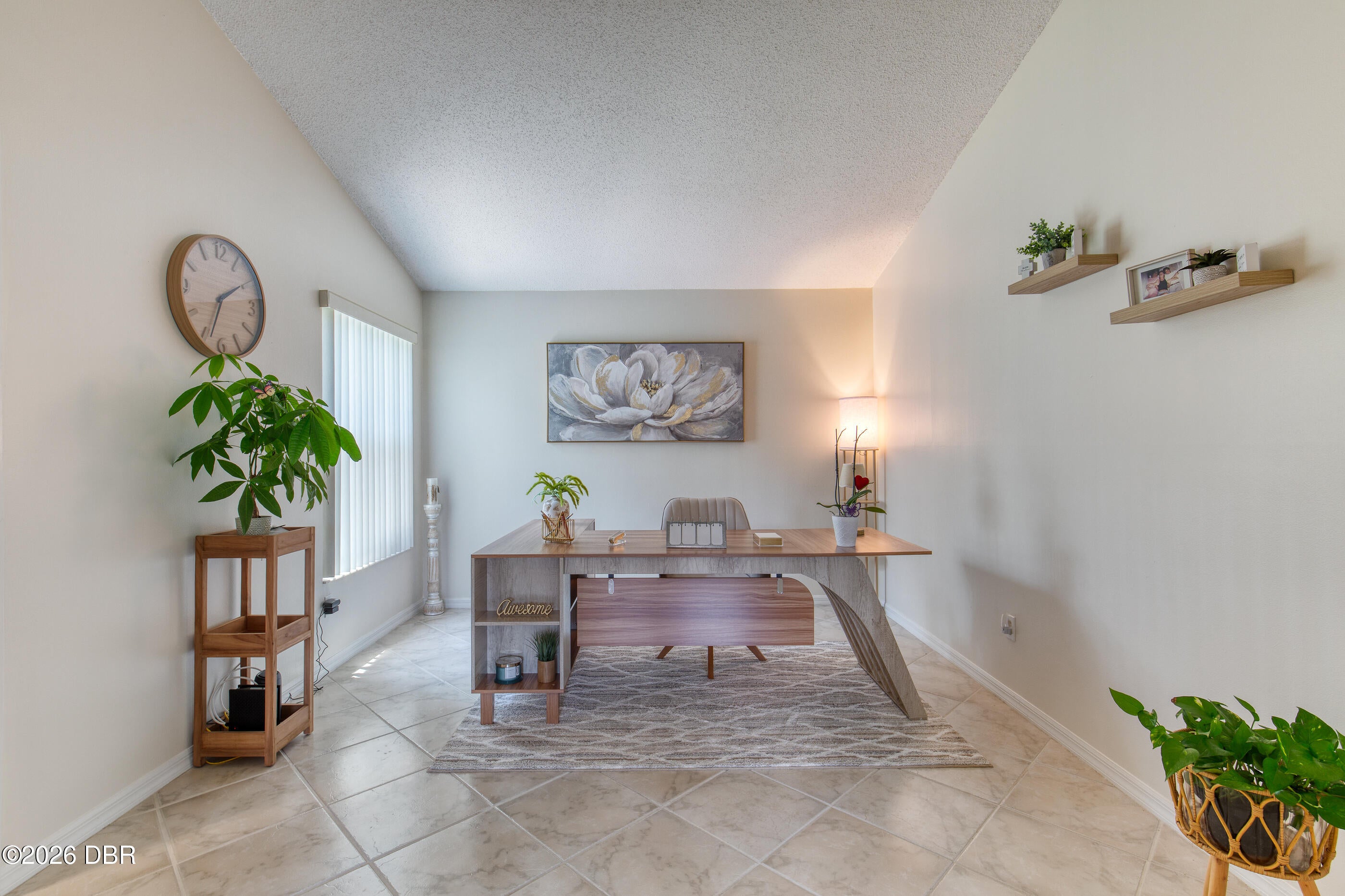 982 Breezemont Court
