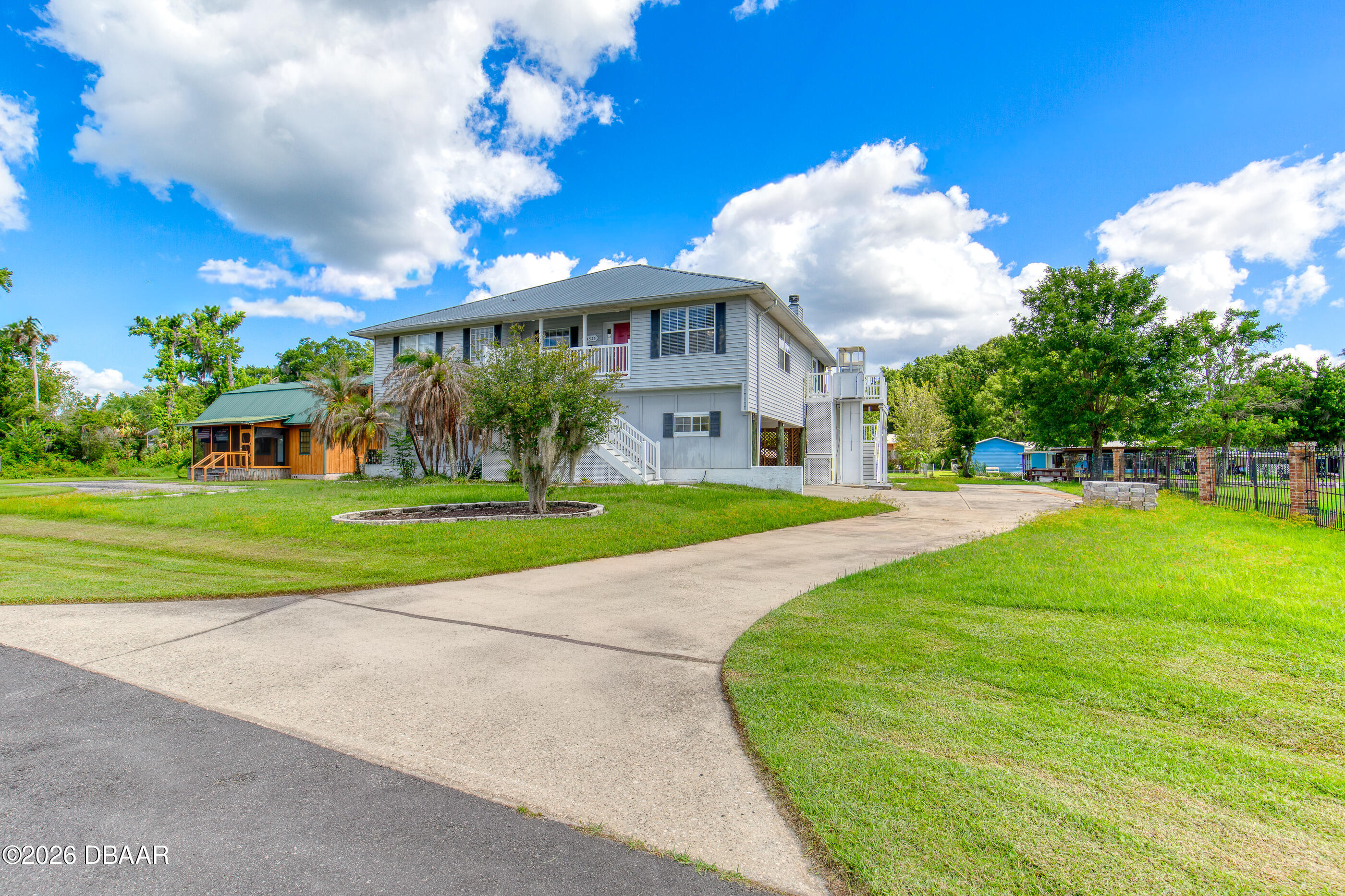 24535 Bonnet Road