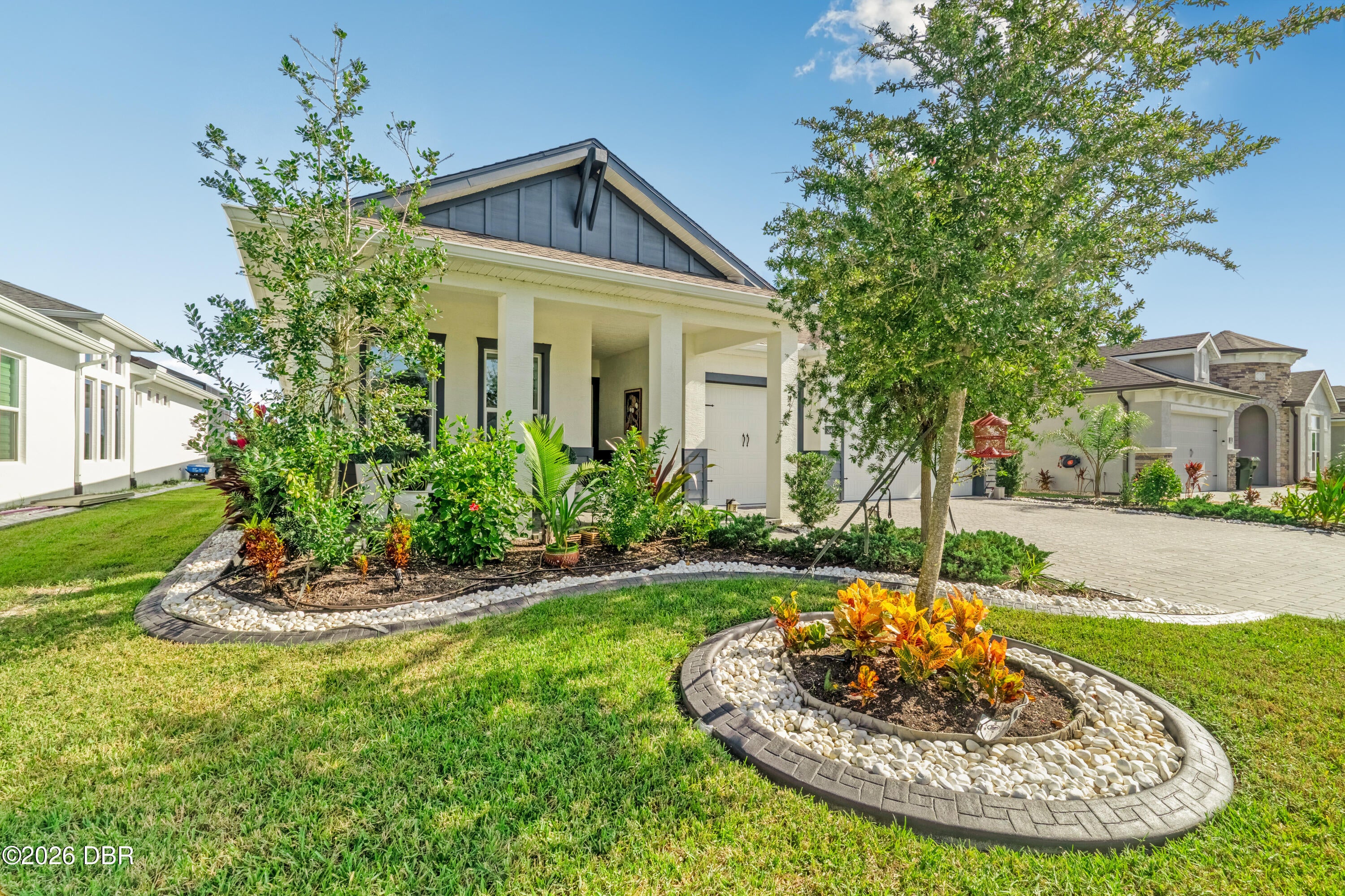 342 Mosaic Boulevard