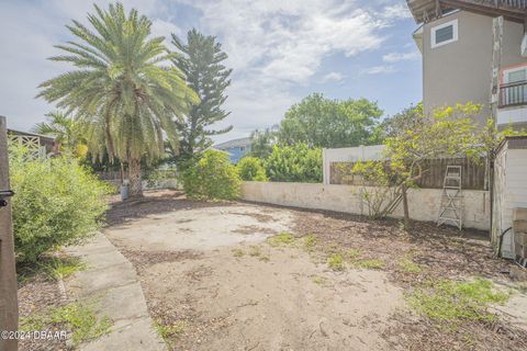 A home in New Smyrna Beach