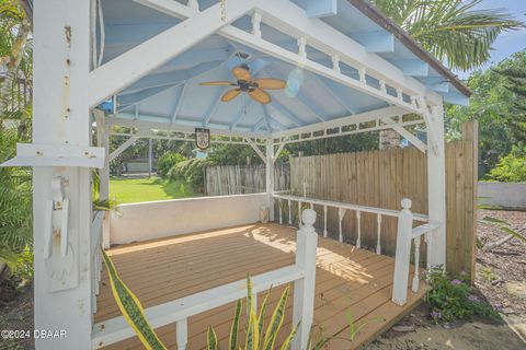 A home in New Smyrna Beach