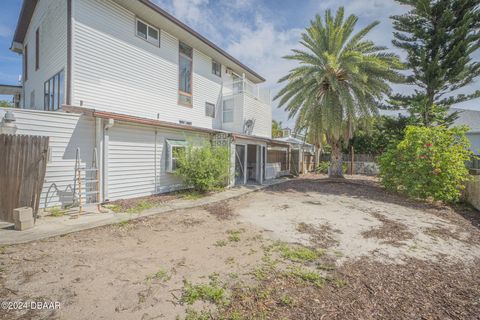 A home in New Smyrna Beach