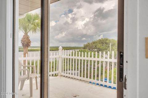 A home in New Smyrna Beach