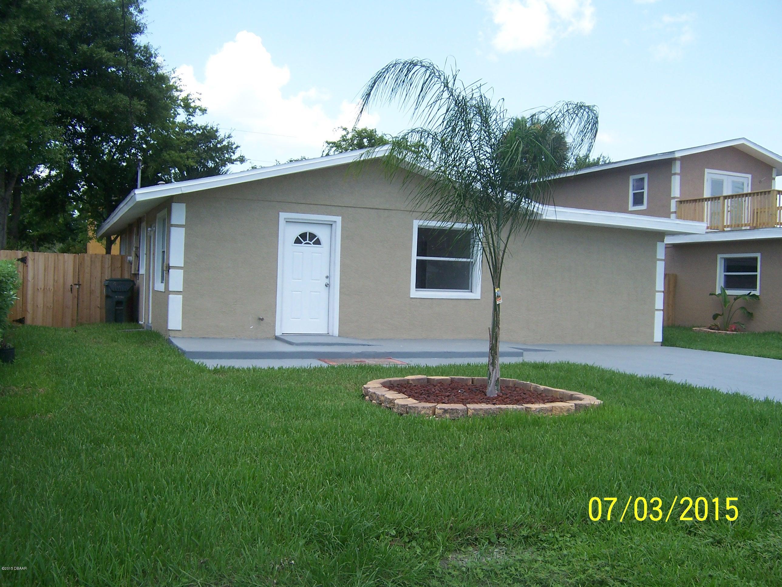 Photo 1 of 24 — 552 S CAROLINE Street 0, Daytona Beach, FL 32114