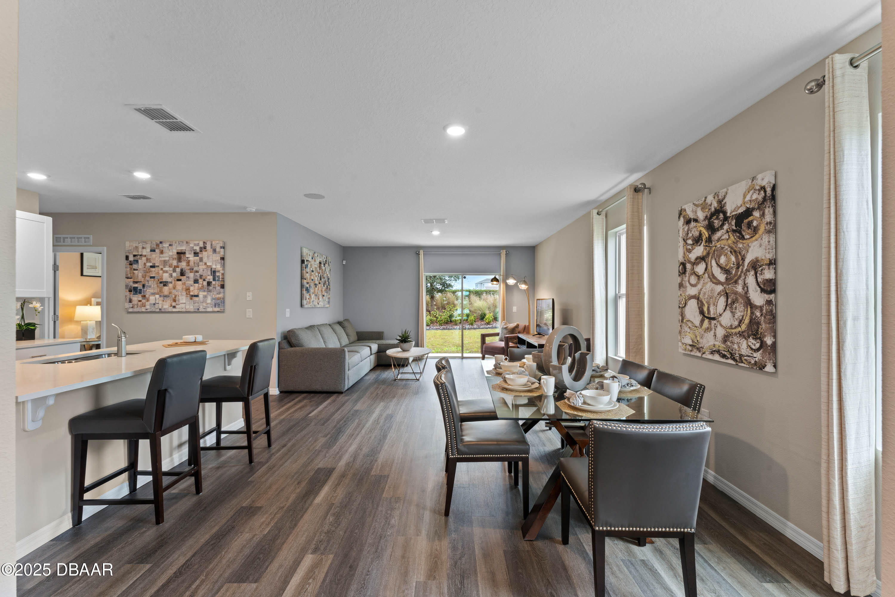 978 Commons Way