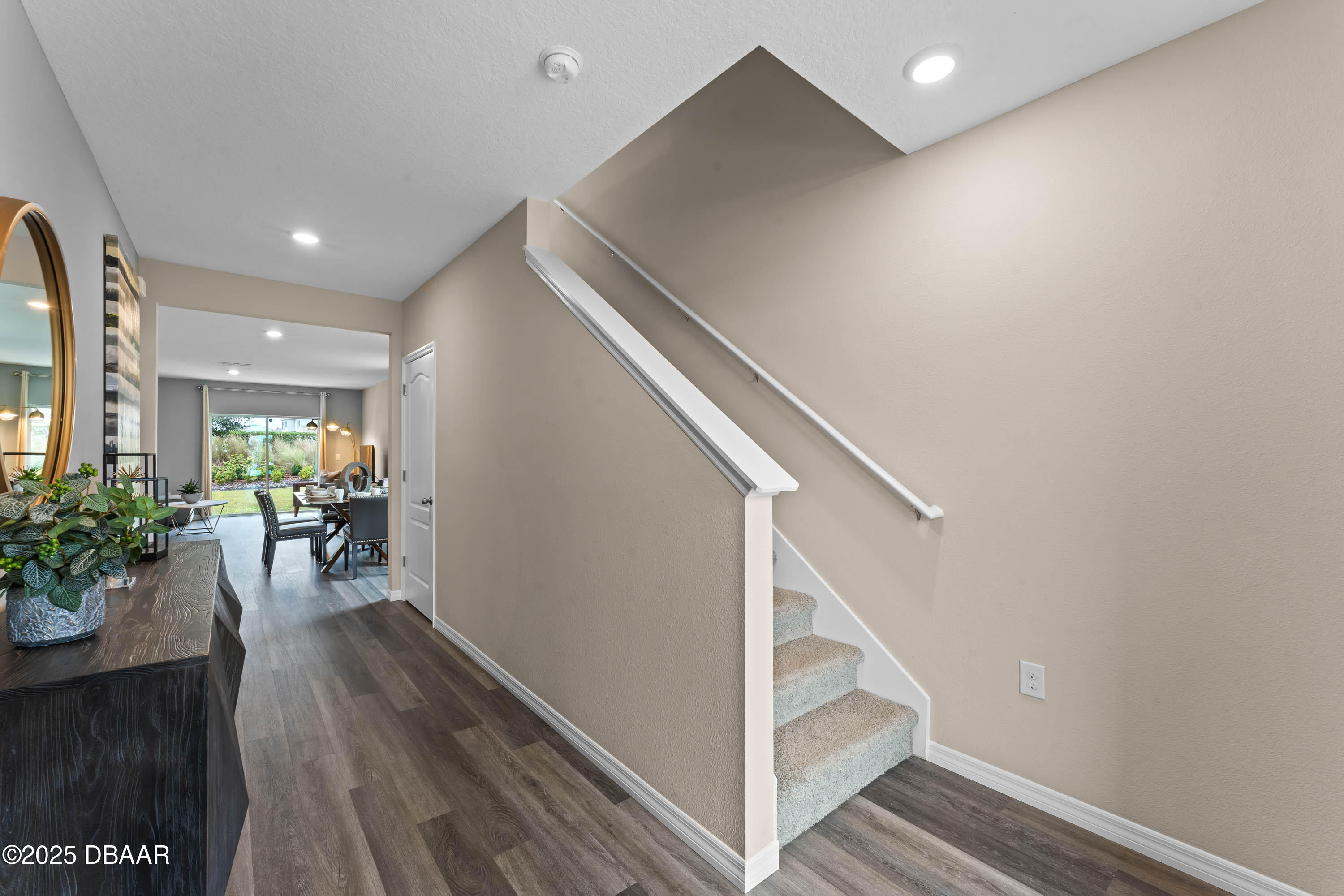 978 Commons Way
