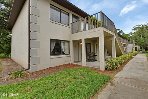 A home in South Daytona