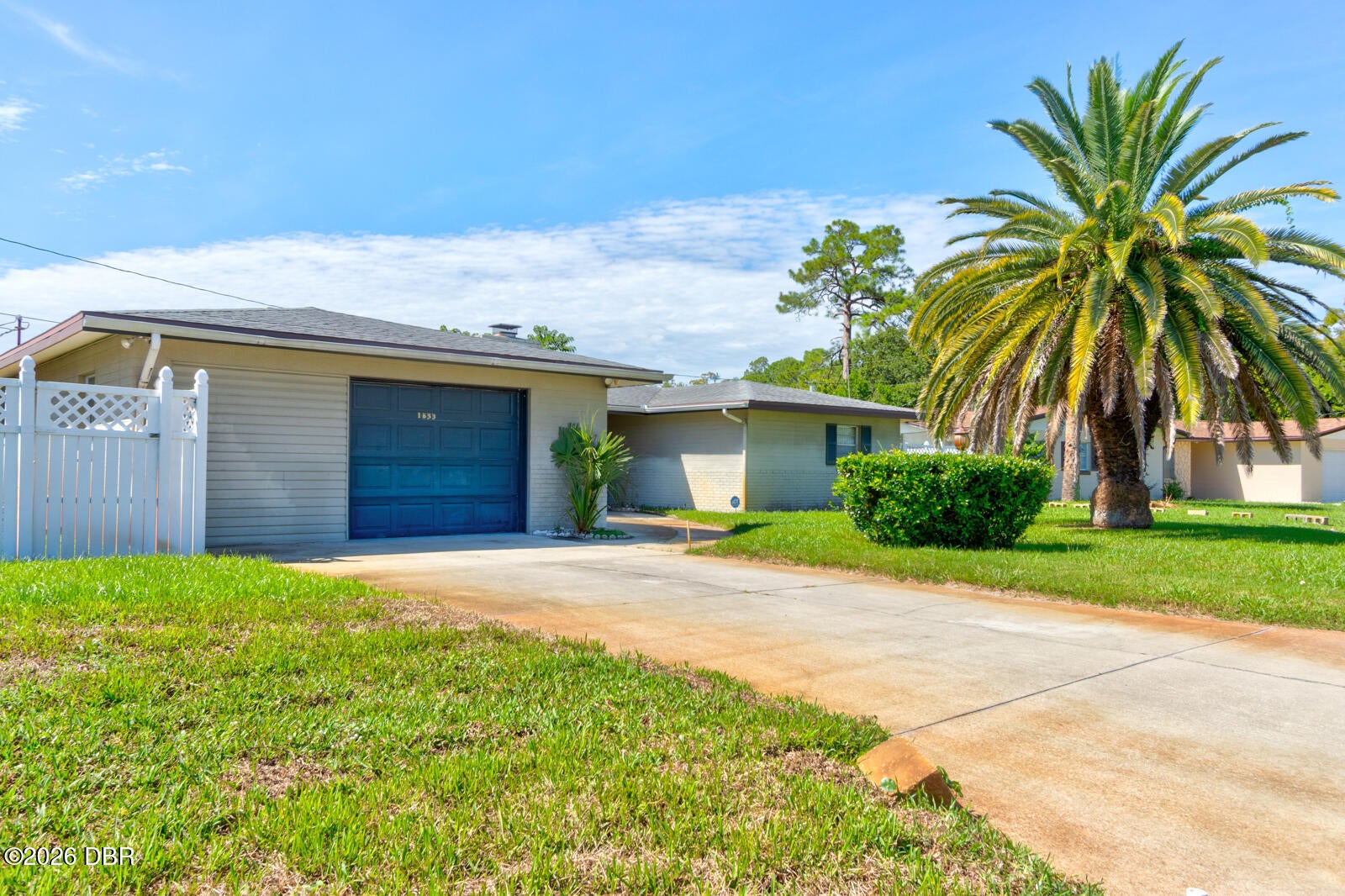 1653 Lawrence Circle
