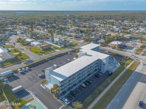 A home in New Smyrna Beach