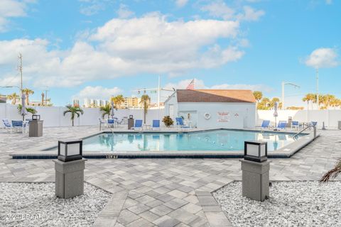 A home in New Smyrna Beach